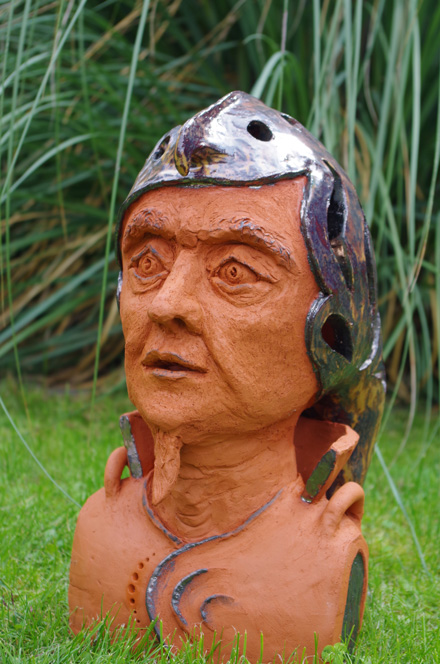 Keramikkopf mit Helm 4 Spielmann 4 Ceramikus